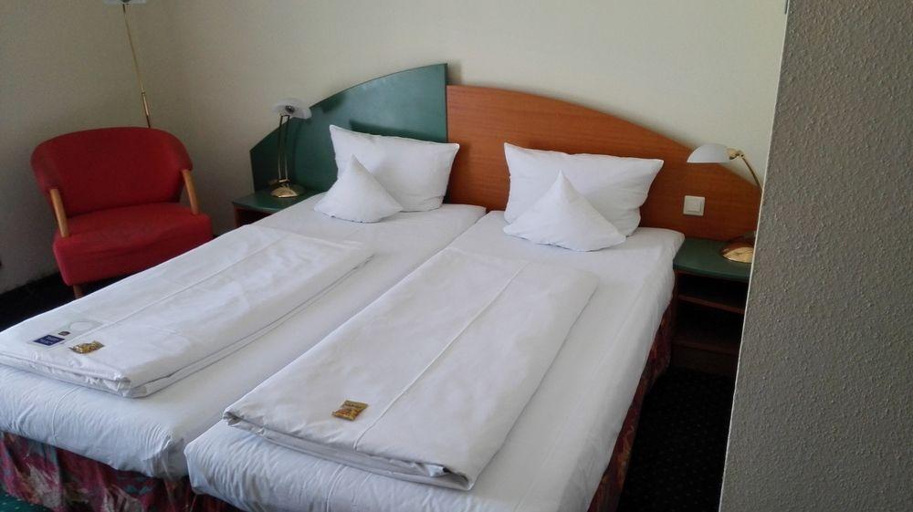 Trip Inn Hotel Dasing-Augsburg Экстерьер фото