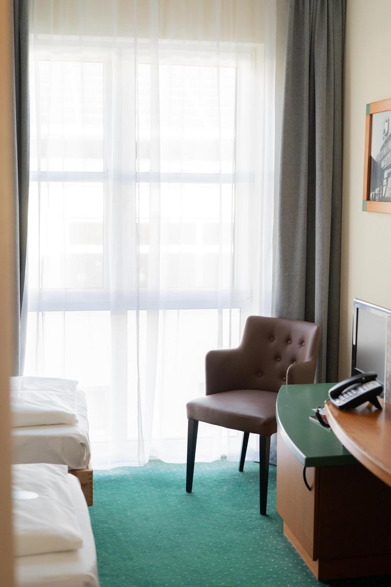Trip Inn Hotel Dasing-Augsburg Экстерьер фото