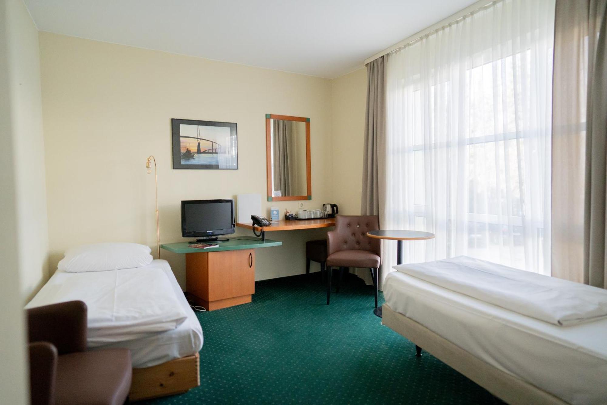 Trip Inn Hotel Dasing-Augsburg Экстерьер фото