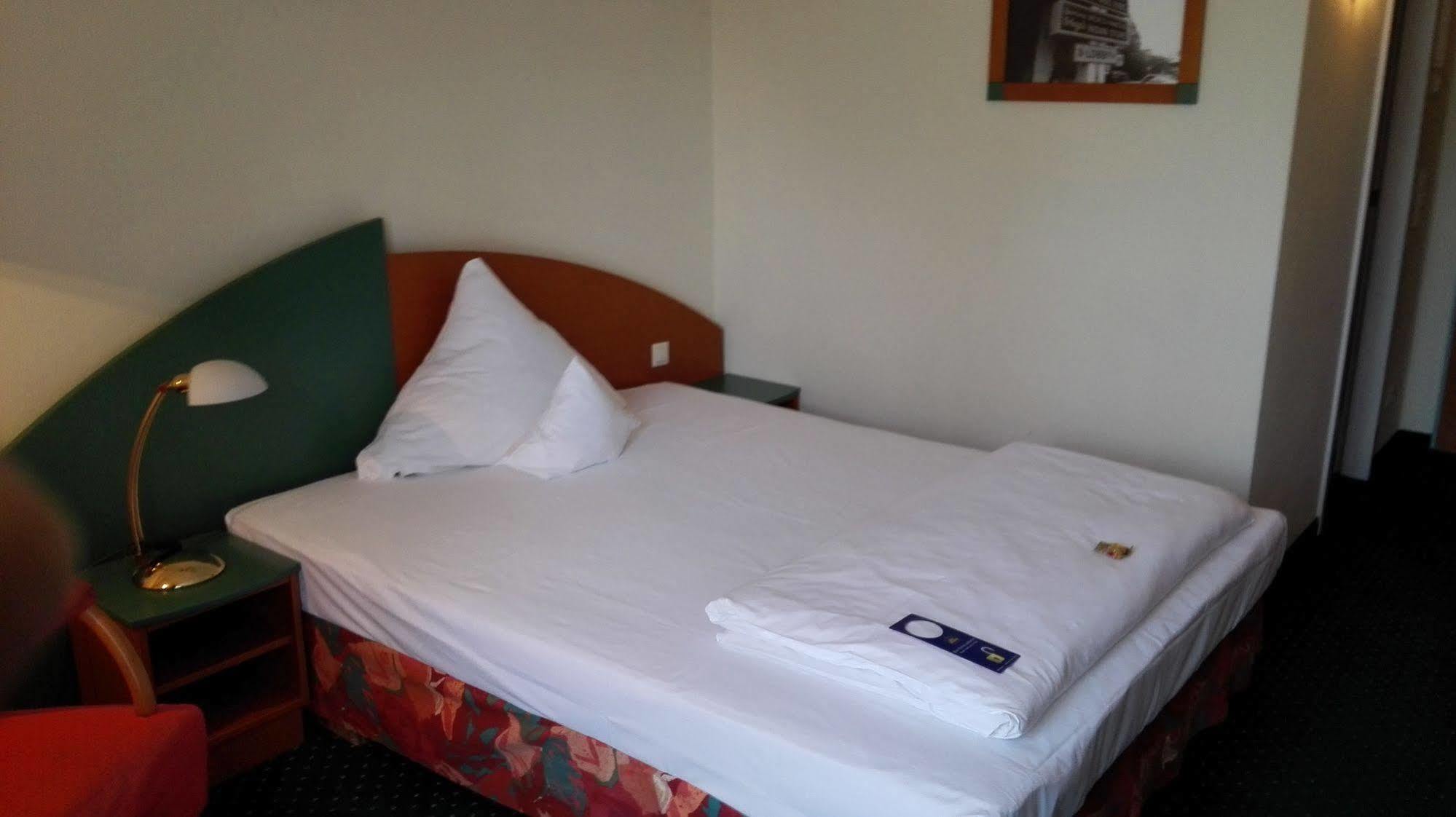 Trip Inn Hotel Dasing-Augsburg Экстерьер фото